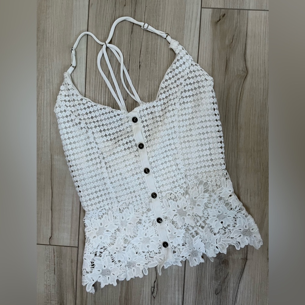 Gimmicks White Lace Top. Size Small.